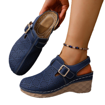 Női zárt orrú, vastag talpú szandál, hátul nyitott, 6-8 cm-es sarok, retro nyári stílus, kényelmes