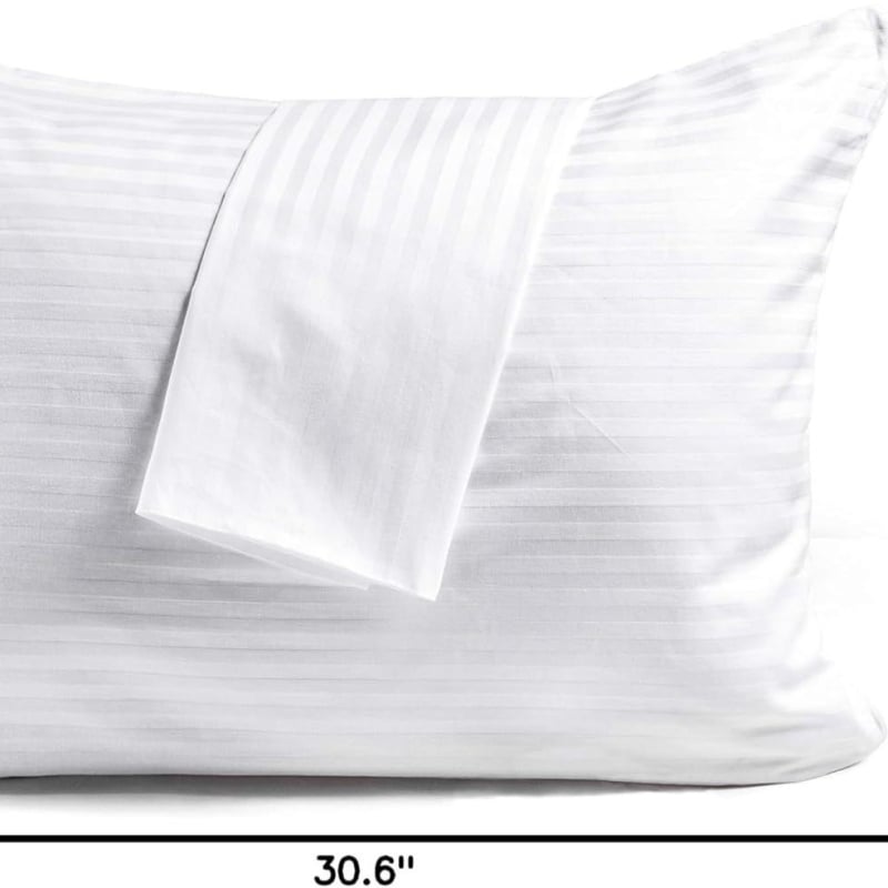 110 g/m² egyszínű szatén-flanel párnahuzat, 100% poliészter, európai és amerikai méretek