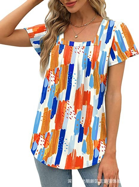 Γυναικείο κοντομάνικο T‑shirt με τετράγωνο λαιμό, πλισέ swallowtail άκρη, φλοράλ εκτύπωση, πολυεστέρας