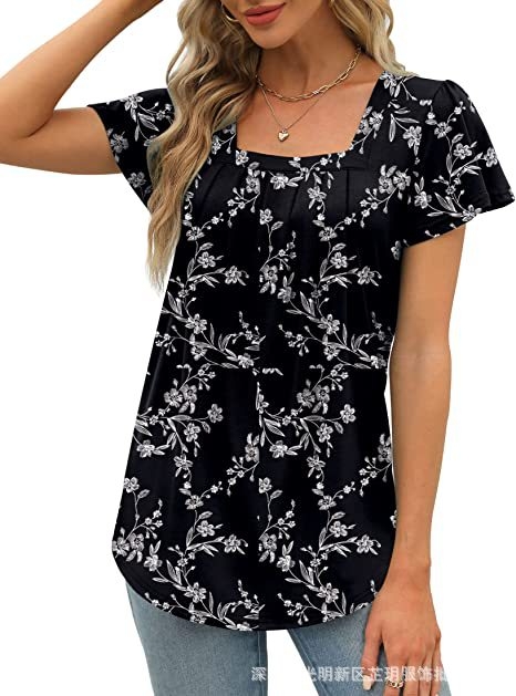 Γυναικείο κοντομάνικο T‑shirt με τετράγωνο λαιμό, πλισέ swallowtail άκρη, φλοράλ εκτύπωση, πολυεστέρας