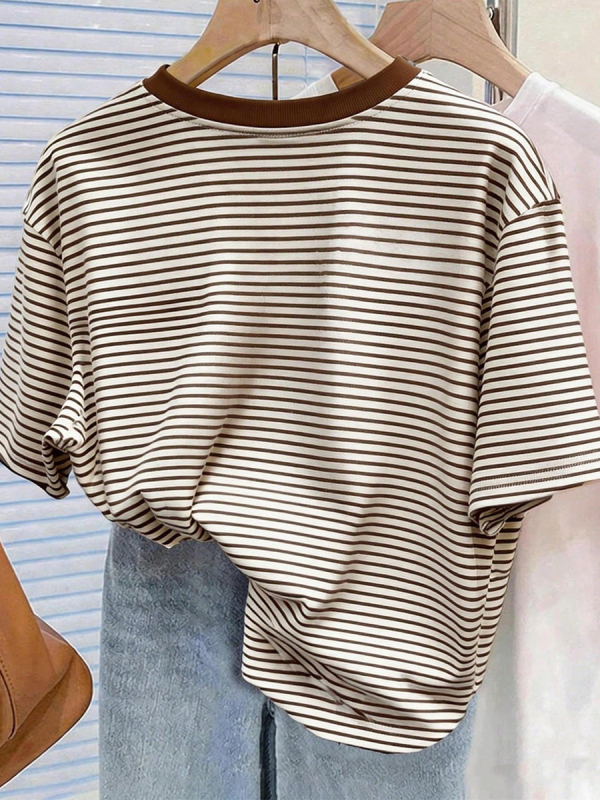 Γυναικείο T‑shirt με ρίγες, χαλαρή γραμμή, μανίκια μεσαίου μήκους, στρογγυλός λαιμός, oversize, καλοκαίρι 2026