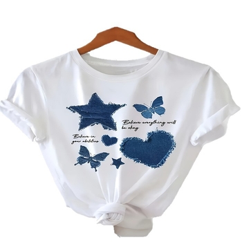 Γυναικεία καλοκαιρινή μπλούζα T-shirt με εκτύπωση καρδιάς, στιλάτη και καθημερινή, κοντό μανίκι, στρογγυλή λαιμόκοψη.