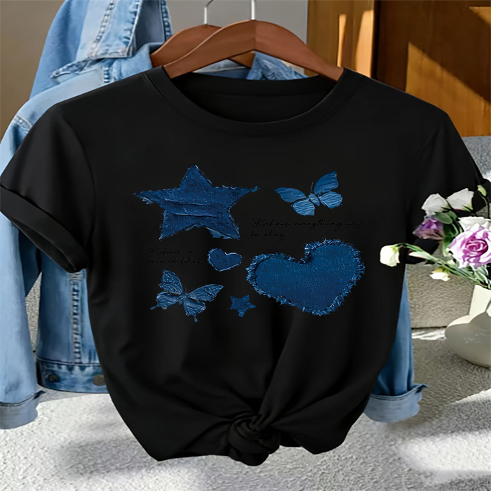 Γυναικεία καλοκαιρινή μπλούζα T-shirt με εκτύπωση καρδιάς, στιλάτη και καθημερινή, κοντό μανίκι, στρογγυλή λαιμόκοψη.
