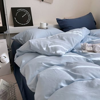 Súprava posteľného prádla zo 100% bavlny v dvojfarebnom prevedení pre dvojlôžko, obsahuje napínaciu plachtu, plochú plachtu, obliečku na prikrývku a obliečky na vankúše.