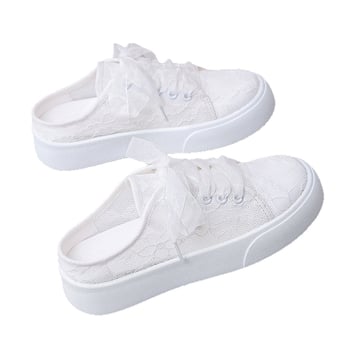 Fehér női cipő csipkés hálós szerkezettel, légáteresztő, hátul nyitott slip-on, nyár, vastag talp, mindennapi zárt orrú