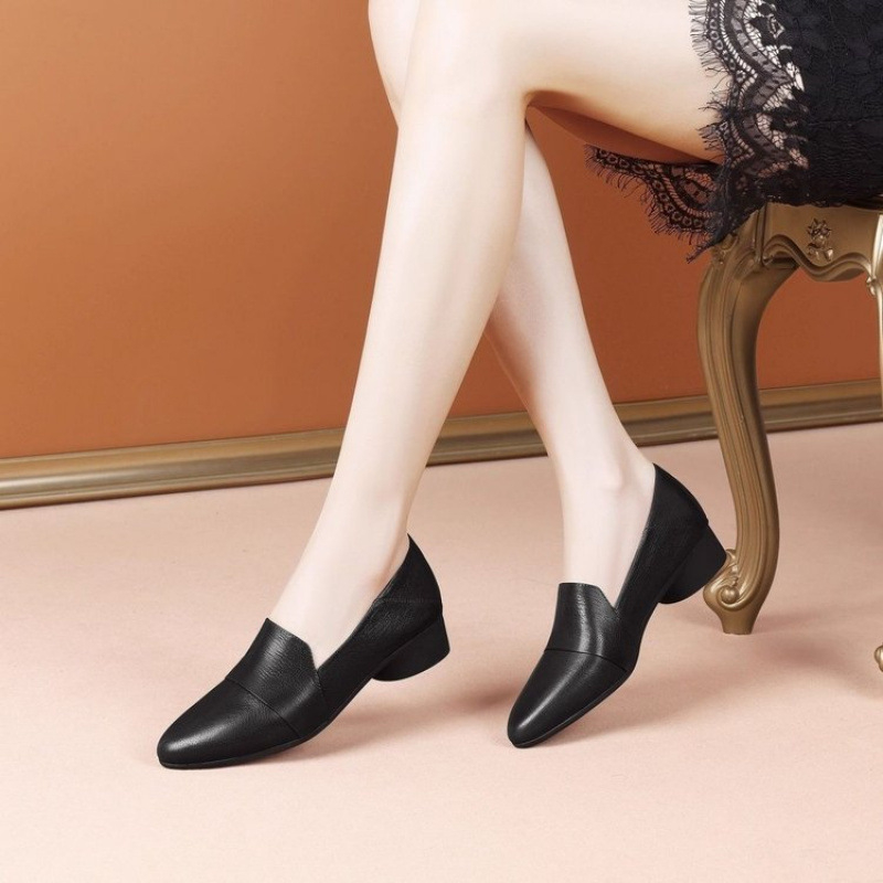 Γυναικεία slip-on επίπεδες παπούτσια με μυτερό δάχτυλο, χαμηλό τακούνι, μαλακό δέρμα και σόλα