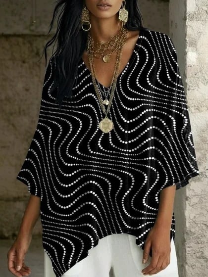 Boho potlač, V výstrih, batwing rukávy, voľný strih, nepravidelný lem