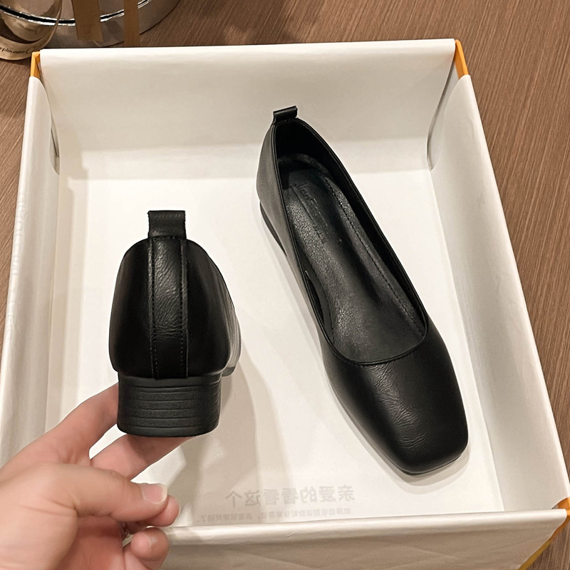 Γυναικεία slip-on παπούτσια με τετράγωνη μύτη και χαμηλό τακούνι, κατάλληλα για καθημερινή και επαγγελματική χρήση, PU επάνω μέρος