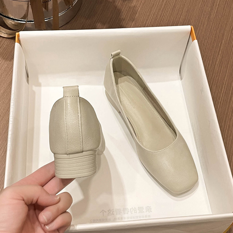 Γυναικεία slip-on παπούτσια με τετράγωνη μύτη και χαμηλό τακούνι, κατάλληλα για καθημερινή και επαγγελματική χρήση, PU επάνω μέρος