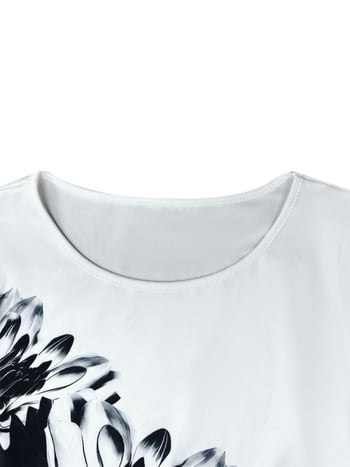 Čiernobiele šaty A‑línie, okrúhly výstrih, krátke rukávy, patchwork detaily, midi dĺžka, milk silk látka, Rui meet, leto 2025