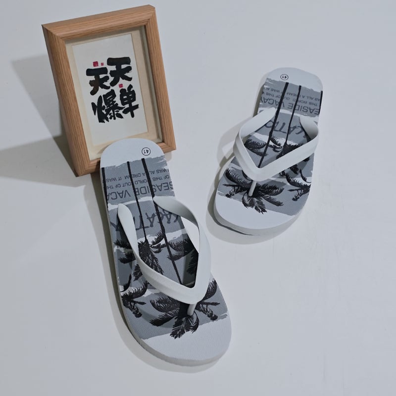 Férfi nyári kültéri csúszásmentes flip-flop papucs, puha talppal, kényelmes és könnyű strandcipő