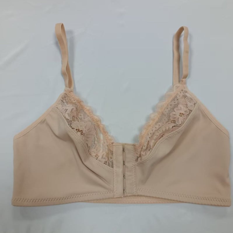 Sutien din dantelă, fără aramături, cu închidere frontală, confortabil, efect push-up