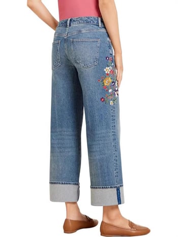 Női farmer nadrág denim anyagból, Slim-Fit fazon, uplift hatás a fenéknek, középmagas derék, kék denim, hosszú szárú szűk nadrág, városi lezser stílus, nyár 2025