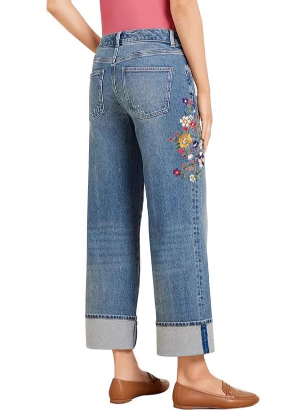 Női farmer nadrág denim anyagból, Slim-Fit fazon, uplift hatás a fenéknek, középmagas derék, kék denim, hosszú szárú szűk nadrág, városi lezser stílus, nyár 2025