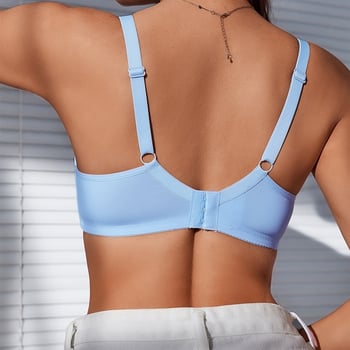 Sutien push-up cupe pline, din nylon lucios, bretele reglabile, închidere la spate cu patru rânduri de cârlige, căptușeală din bumbac