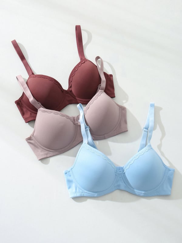 Sutien push-up cupe pline, din nylon lucios, bretele reglabile, închidere la spate cu patru rânduri de cârlige, căptușeală din bumbac