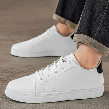 Ανδρικά λευκά sneakers, Άνοιξη 2026, Κορεατικού στυλ, ελαφριά και ευέλικτα καθημερινά παπούτσια