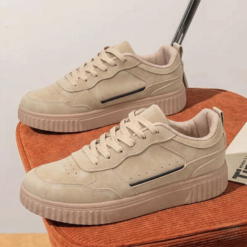 Férfi alacsony talpú gördeszkás cipő vastag talppal a magasság növelésére, divatos és sokoldalú mindennapi sneaker, retro utazó cipő