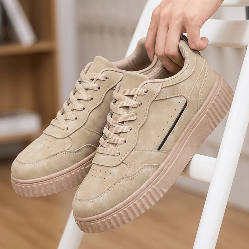 Férfi alacsony talpú gördeszkás cipő vastag talppal a magasság növelésére, divatos és sokoldalú mindennapi sneaker, retro utazó cipő
