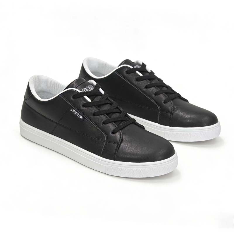 Légáteresztő, klasszikus férfi sneakers - alacsony profil, mindennapi vászoncipők, fehér vagy fekete.