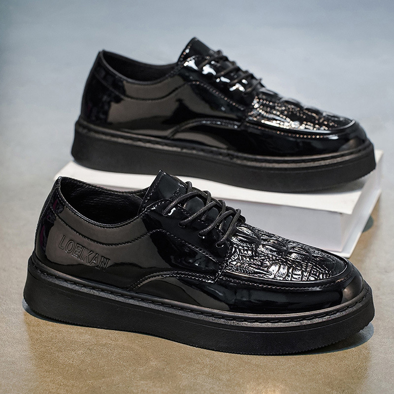 Pantofi casual din piele pentru bărbați, respirabili și comozi, design simplu și modern, glezna joasă, talpă groasă, PU partea superioară, PVC talpă, model gravat în formă de aripă