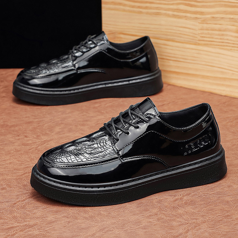 Pantofi casual din piele pentru bărbați, respirabili și comozi, design simplu și modern, glezna joasă, talpă groasă, PU partea superioară, PVC talpă, model gravat în formă de aripă