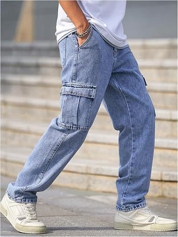 Férfiaknak szánt slim-fit munkás farmer, egyenes szárú denim cargo nadrág fedeles zsebekkel