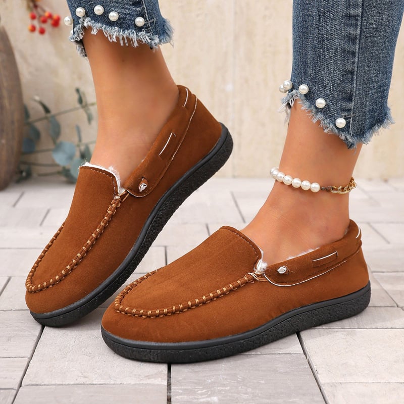 Ženske zimske loaferice s okruglim nosom, velur gornji dio, topla podstava od sintetičkog krzna, niski klin 4–6 cm, casual obuća