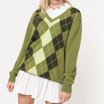 Gyapjúból készült hosszú ujjú felső, V-nyakú, diamant mintázatú kockás minta, laza szabású, preppy stílus
