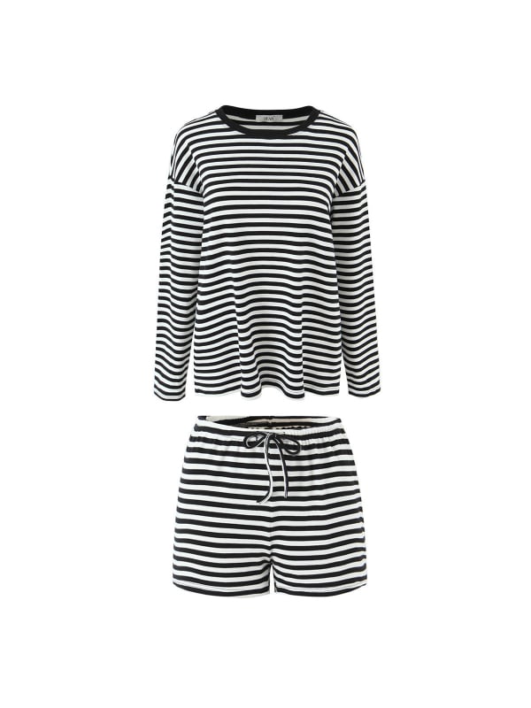 Set feminin în stil american retro, cu blocuri de culoare și dungi: tricou lejer tip T și șorturi cu talie înaltă, croi larg