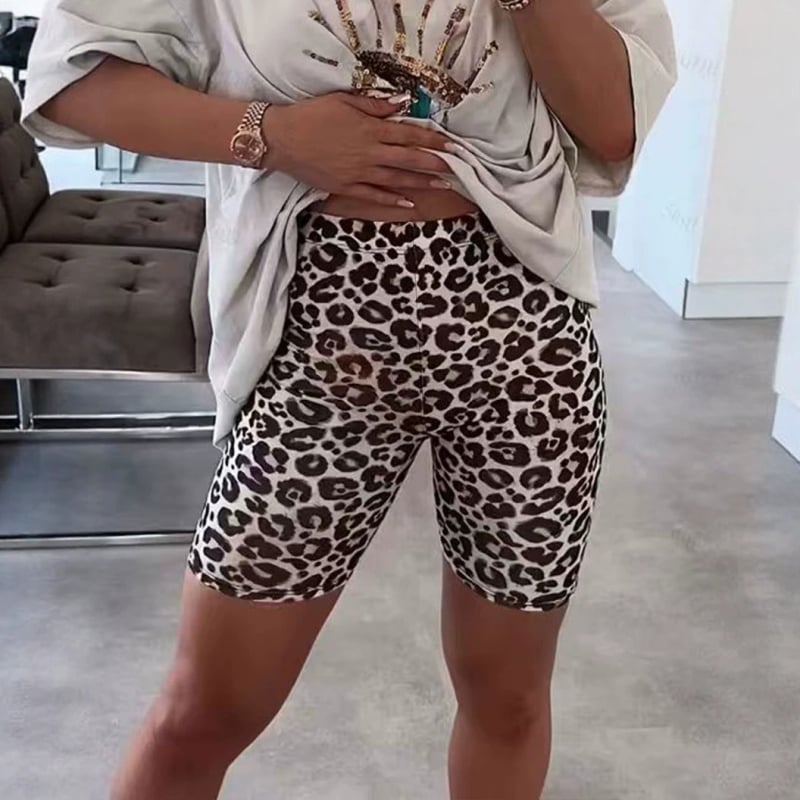 Leopard print kapri legging – uski kroj, za sve sezone
