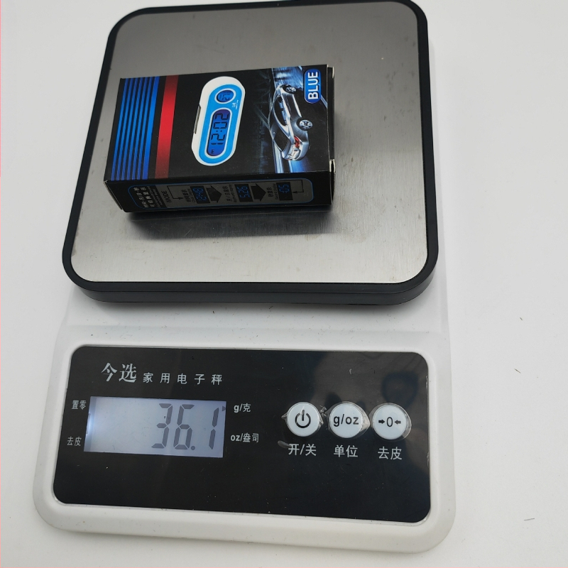 Automobilové elektronické hodiny s podsvieteným LCD teplom<br>erom, mini samolepiace