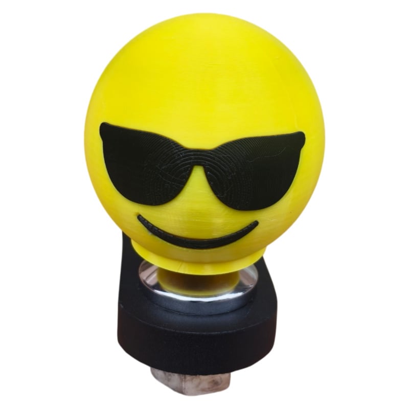 3D εκτυπωμένο διακοσμητικό για κάπελο trucker με emoji γυαλιά ηλίου