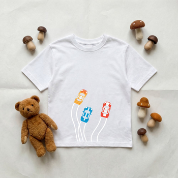 Παιδικό βαμβακερό T‑shirt με εκτύπωση αυτοκινήτου, στρογγυλή λαιμόκοψη, κοντά μανίκια, καλοκαίρι 2026