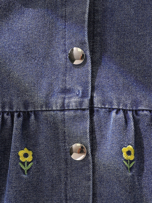 Rochie din denim pentru fetițe, cu guler păpușă, mâneci bufante, broderie florală și volane la tiv