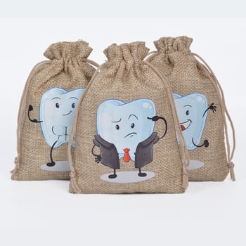 Saci de depozitare dentară din iută cu șnur – set de 6, design cu dinți