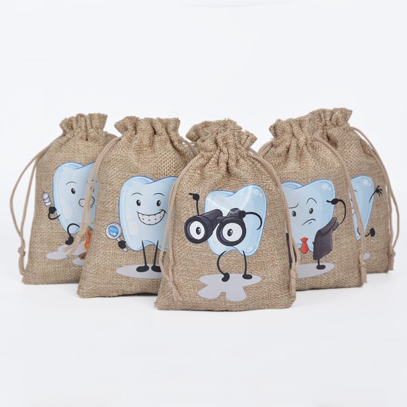 Saci de depozitare dentară din iută cu șnur – set de 6, design cu dinți