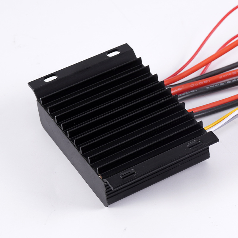 PWM inteligentni buck regulator za solarnu litijsku bateriju 3,2–3,7V za uličnu rasvjetu (start pri 0V, bez zaštite)