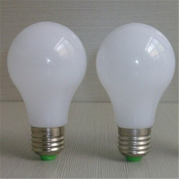 E27-60 LED корпусен комплект, пластмасова грушевидна обвивка за крушка, 60×105 мм