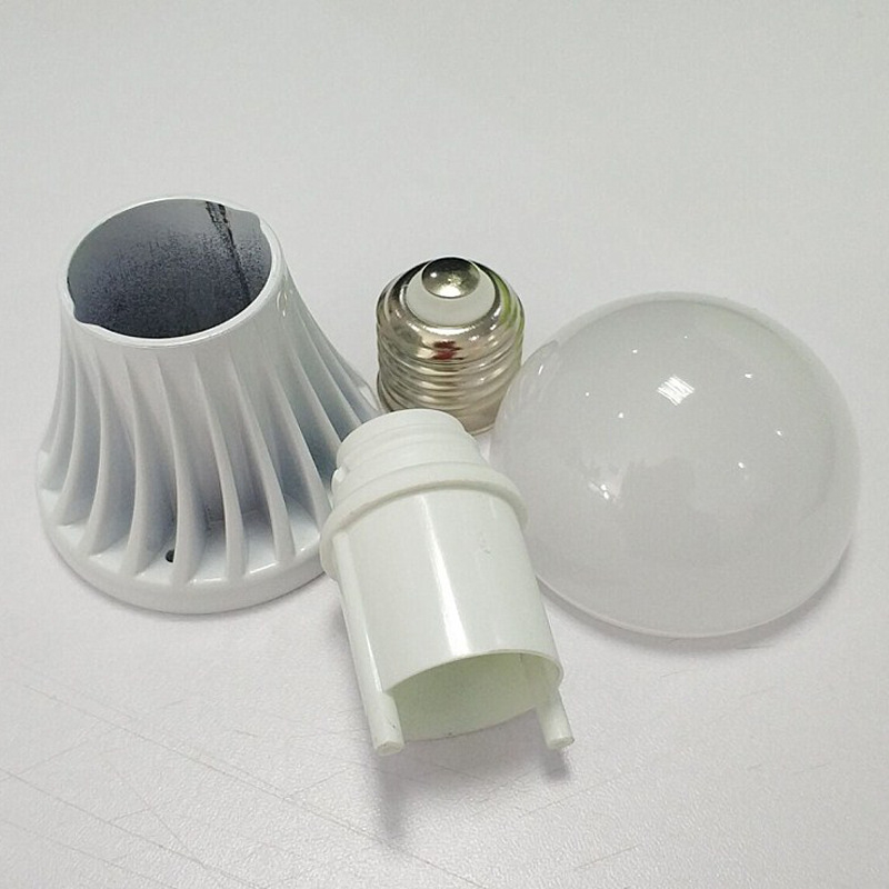 A60 LED корпус за лампа със комплект за държач E27/B22, бял и сребърен, алуминиев радиатор, 5-7W