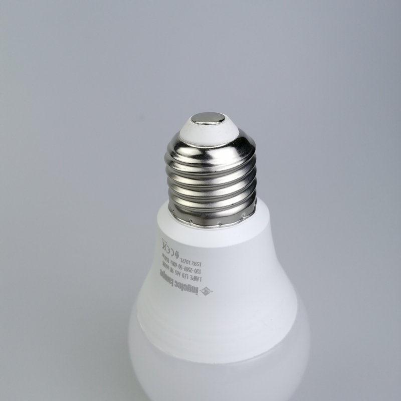 LED пластмасово покрита алуминиева крушка, база E27, за вътрешно и външно ползване, 220V, 6500 lm, 180° лъчение, CRI 70-80, IP30, енергоспестяваща класа 1, 1-годишна гаранция