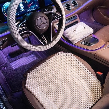 Perlasta jastučnica za automobil, prozračna ljeti, univerzalna za sve sezone, ručno pletena od perli, protuklizni jastučić za volan