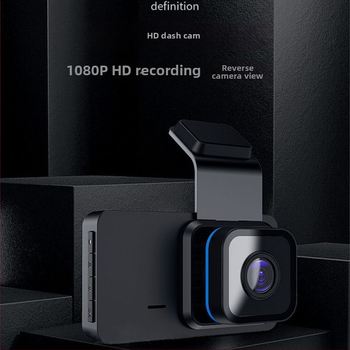 Nová 3,0-palcová palubná kamera s dvoma objektívmi, nahrávaním vpredu aj vzadu v rozlíšení 1080p, cúvacím obrazom, širokouhlým záberom 170°, Wi-Fi, clonou F2.0 a 3,0-palcovým LCD displejom