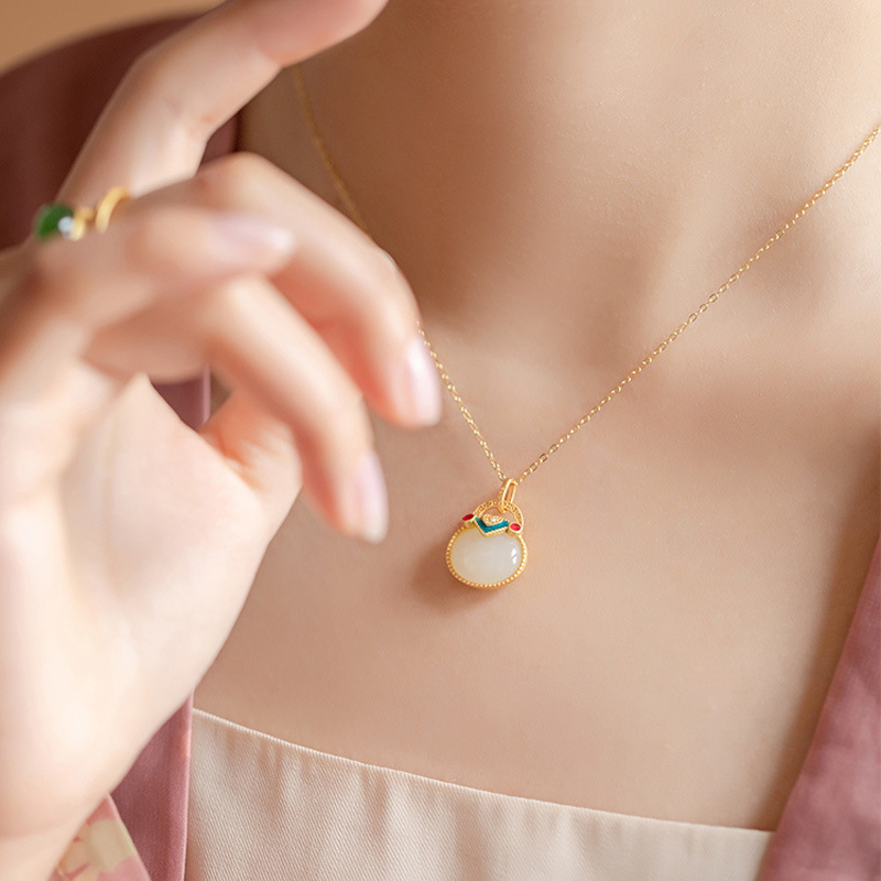 Κολιέ Hetian Jade με pendant σε σχήμα πορτοφόλι, αλυσίδα λαιμού, κινεζικής έμπνευσης στυλ, μόδα 2023