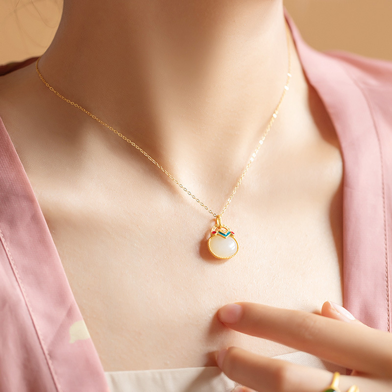 Κολιέ Hetian Jade με pendant σε σχήμα πορτοφόλι, αλυσίδα λαιμού, κινεζικής έμπνευσης στυλ, μόδα 2023