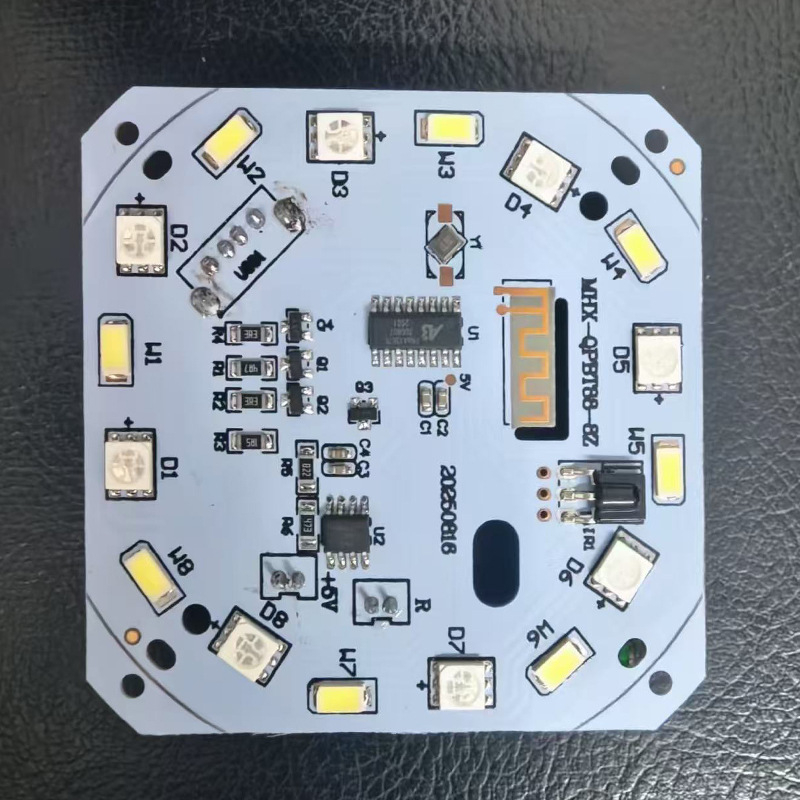 Bluetooth LED žarulja s PCBA upravljačkom pločom, E27 modul, daljinsko upravljanje, USB flash pogon