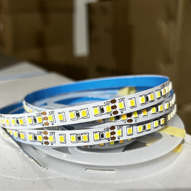 2835 LED linearno svjetlo za reklamu, niskonaponsko, 12V/24V, fleksibilna LED traka za vitrines i ormariće, visoka svjetlina