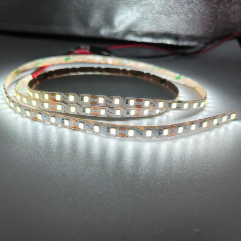 2835 SMD LED trak u obliku S i Z, niskonaponski ugradbeni kanal, samoljepljiva linearna svjetlost