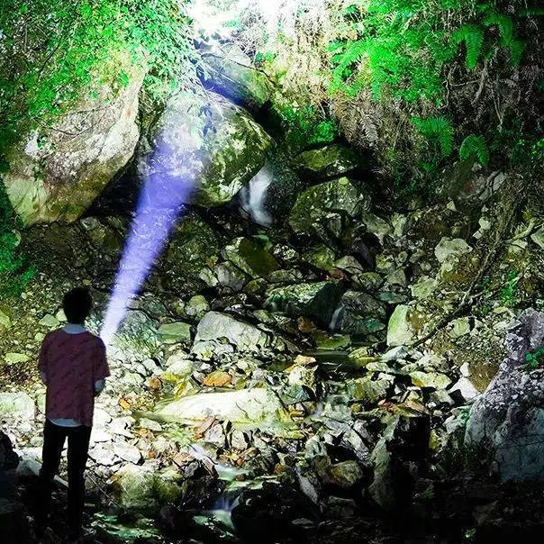 Πέντε LED τακτικός φακός, επαναφορτιζόμενος, υψηλή φωτεινότητα, μακριά εμβέλεια, εξωτερικός πολυλειτουργικός LED προβολέας