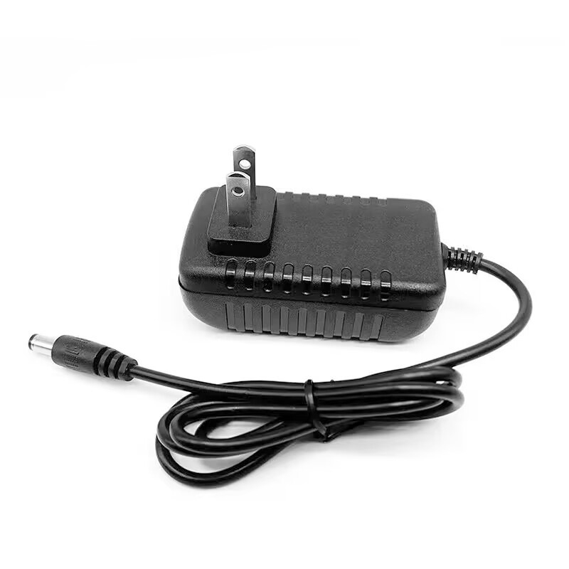 Megfigyelő set-top boxhoz készült tápegység több kimeneti feszültséggel: 3V2A, 5V2A, 6V2A, 7.5V2A, 9V2A, 10V2A, 12V2A